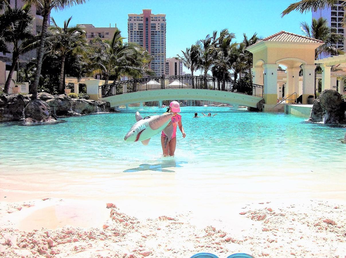 The Towers Of Chevron Renaissance - Holidays Gold Coast Bagian luar foto